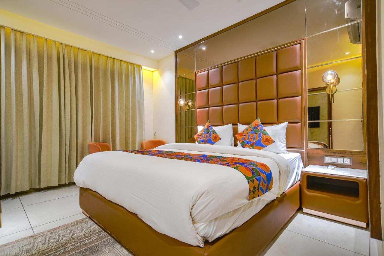 Fabhotel Benchmark Indore Buitenkant foto